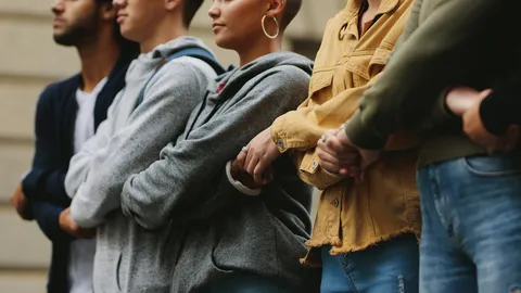 เสียงประชาชนสู่รัฐบาลใหม่ พัฒนาชาติลดเหลื่อมล้ำ