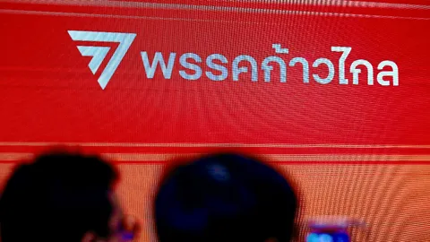 ปธ.สหภาพแรงงานเอนไกไทย ไม่ติดใจขึ้นค่าแรง 450 แต่ต้องดูกำลังจ่ายนายจ้างด้วย