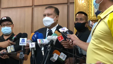 "สนธิญา" ร้อง กกต. "ปิยบุตร" ครอบงำ ปม ชี้ ประธานสภา ต้องเป็นของก้าวไกล 