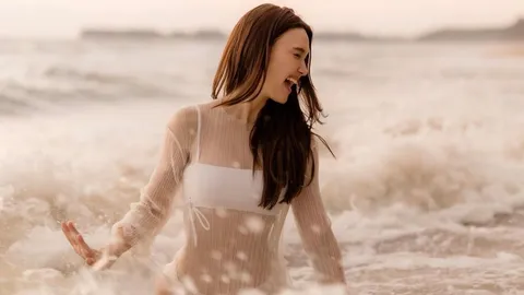 แจ็คกี้ แม่น้องบอง อวดความแซ่บ นุ่งบิกินีสีขาว สวยเผ็ดจนลิ้นชา 