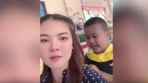 หนูน้อย 5 ขวบ ขอครูแต่งงาน แต่ถูกปฏิเสธ เลยยิงทีเด็ด ชอตนี้ฮาเลย (คลิป)