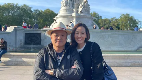 "อนุทิน" โพสต์ภาพหวาน "ดีลเลิฟไม่ใช่ดีลลับ" สยบข่าวตั้งรัฐบาลที่ลอนดอน