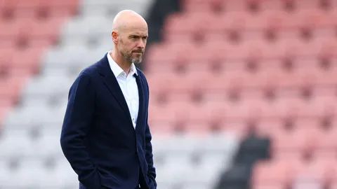 หวานเจี๊ยบ แมนยูฯ รอสอย "กองหลังแชมป์ฟุตบอลโลก 1 สมัย" ร่วมทัพหลังจ่อแตกหักต้นสังกัด