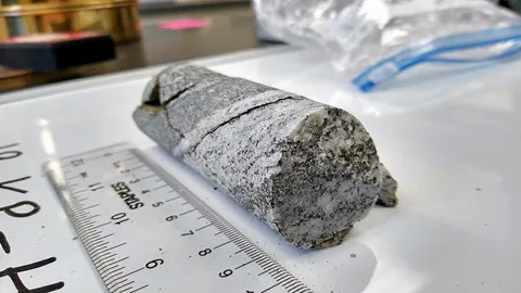 หินใต้แผ่นน้ำแข็งแอนตาร์กติกเผยอดีต