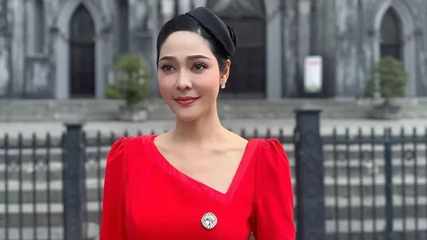 "จูน นาตาชา" โดนชูการ์แด๊ดดี้ ยื่นข้อเสนอขอเลี้ยงดูให้เงินเดือนใช้ สเปกชอบผู้ใหญ่