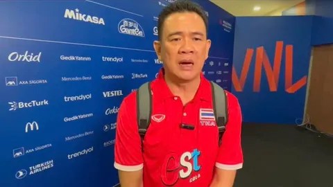 เห็นกับตา "โค้ชด่วน" ชู 2 ปัจจัยหลัก "ตบสาวไทย" กำราบ "แคนาดา" อัปเดตอาการล่าสุด "อัจฉราพร"