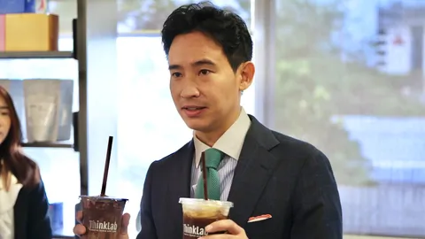 “พิธา” ลองมินต์ช็อก เพื่อไทย อันโด่งดัง พ่วงสั่ง “กาแฟส้ม” บอกรวมกันกลมกล่อม (คลิป)