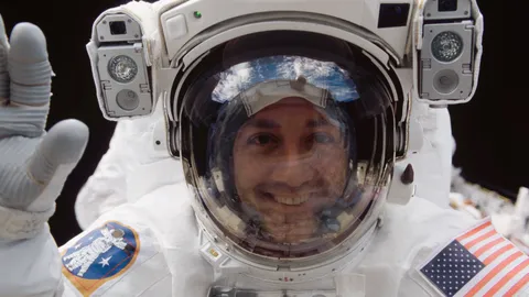 นักบินอวกาศนาซาทวีตข้อความ Hello, Thailand!