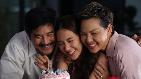 CLUB FRIDAY THE SERIES ลูกเทพ EP.1 ญดา ชีวิตแสนสมบูรณ์แบบ พ่อแม่สปอยล์ทุกอย่าง