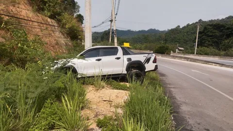 เตือนผู้ใช้รถถนนเชียงราย-เชียงใหม่ ระวังอันตราย ทางลงดอยนางแก้วมีอุบัติเหตุบ่อย