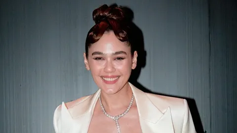 "ชมพู่" คอนเฟิร์ม "หยางหยาง" หล่อจริงไม่จกตา เปิดใจดราม่าเดรสแดงเมืองคานส์ (คลิป)