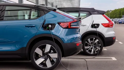 VOLVO แนะนำรถยนต์ไฟฟ้ามอเตอร์เดี่ยวขับเคลื่อนล้อหลัง C40 และ XC40 Recharge Pure Electric