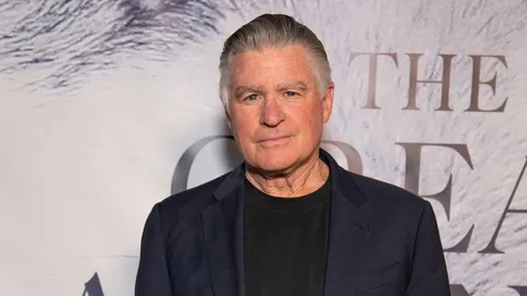 เศร้า ทรีต วิลเลียมส์ นักแสดงดังอเมริกัน ขี่ จยย.โดนรถ SUV ชนเสียชีวิต