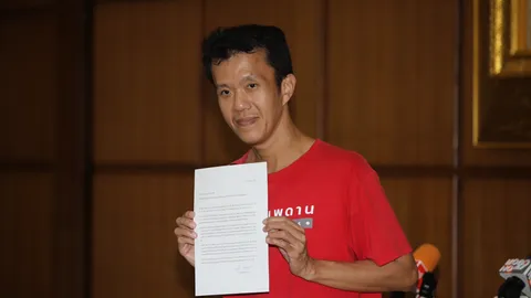 “เอกชัย” ร้อง กกต. สอบยุบพรรค พปชร.-ภท. และ 4 ตัวละครหลัก เอี่ยวปมหุ้น “พิธา”