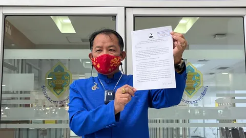 "ศรีสุวรรณ" ชี้ ถูกจับได้อยู่เบื้องหลัง ประชามติแบ่งแยก โบ้ยไม่เกี่ยวข้อง