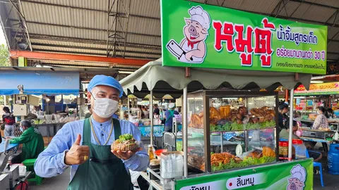 ชวนชิมหมูตู้ตลาดศรีเมือง ตำนานความอร่อย 30 ปี ขีดละ 25 บาท ขายหมดใน 3 ชั่วโมง (คลิป)