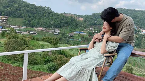 "ชิงชิง-คริษฐา" ควง "เชฟปิง-สุรกิจ" แอ่วเชียงใหม่ อวดโมเมนต์หวานๆ