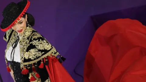 อลังการห้างแตก Miss International Queen 2023 รอบชุดประจำชาติ