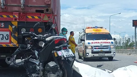 18 ล้อจอดรอประกัน นทท.ต่างชาติขี่ จยย.ชนสนั่น ดับคาที่ 2 ศพ