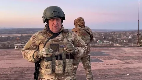 รัสเซียรักษาความปลอดภัยเข้ม รับกลุ่มทหารรับจ้างบุกเมือง (คลิป)