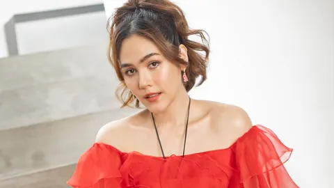 สวมบทพังสุดในชีวิต "ชมพู่ อารายา" กับหนัง "Long Live Love! ลอง ลีฟ เลิฟว์"