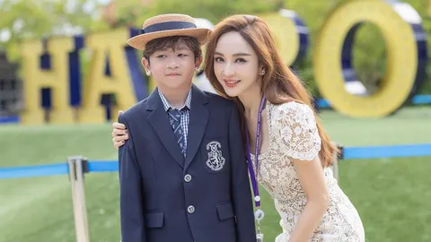 ชื่นใจคุณแม่ "เป้ย-ปานวาด" โพสต์โมเมนต์ "น้องโปรด" รับรางวัลที่โรงเรียน