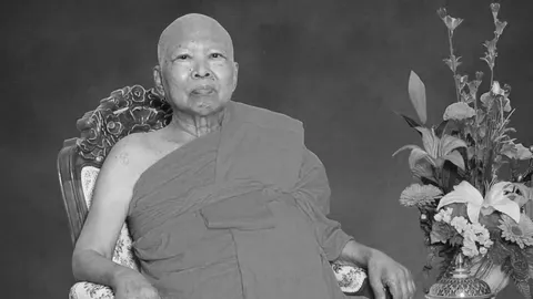 สิ้นเกจิดังนครปฐม "หลวงพ่อสมพงษ์" เจ้าตำนานชูชก คอหวยซื้อ "เลขเด็ด" เกลี้ยง