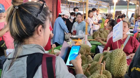 เทศกาลทุเรียนภูเขาไฟศรีสะเกษ สำเร็จเกินคาด ทำยอดจำหน่ายถึงกว่า 20 ล้าน