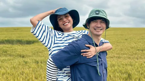 หวานไม่เปลี่ยน “เคน-ธีรเดช” อวดภาพ “หน่อย-บุษกร” ขึ้นขี่หลังสุดสวีต