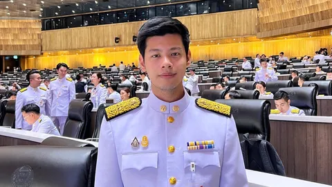 “แบงค์ ศุภณัฐ” เผย หลายอาชีพแห่สมัครเป็นผู้ช่วย ส.ส. คาดพรุ่งนี้ปิดรับ (คลิป)