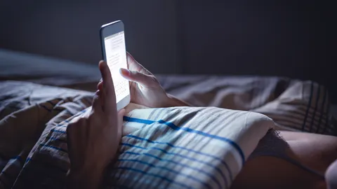 รู้จัก "โรคละเมอแชต" จากการติดมือถือมากเกินไป ทำคนอื่นงง ซ้ำกระทบสุขภาพ