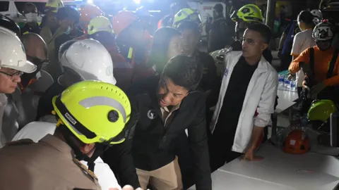 "ชัชชาติ" รุดดูสะพานถล่ม ตั้งศูนย์ฯ ที่ลาดกระบัง ประเมินพื้นที่วางแผนกู้ภัย