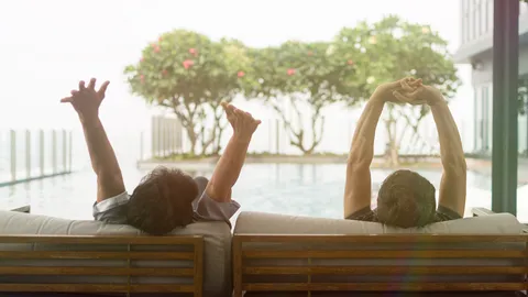 ประชากรไทยปี 2566 ครึ่งประเทศ อายุเกิน 40 ปี 2 เดือน ในยุคสังคมผู้สูงอายุ