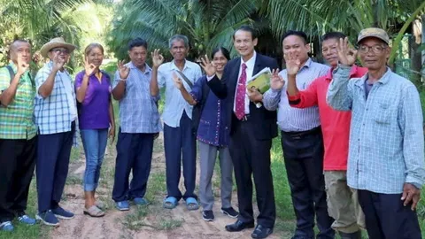 มะพร้าวน้ำหอมภูสิงห์...ถิ่นไดโน