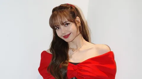 ลือสนั่น ลิซ่า BLACKPINK อาจไม่ต่อสัญญา ทำหุ้นค่าย YG ร่วง 7%