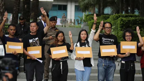 กลุ่ม 24 มิถุนาฯ จี้ ศาล รธน. ไม่รับคำร้องยุบพรรคก้าวไกล-ฟันตำแหน่ง ส.ส. “พิธา”