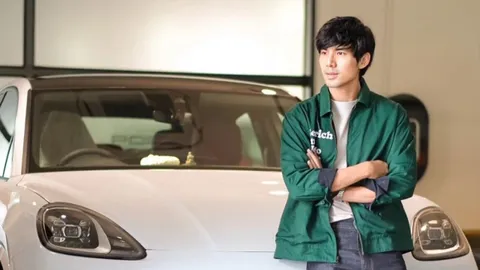 เพิ่งถอยรถพอร์ชป้ายแดง “เต๋อ-ฉันทวิชช์” อวดรูปรถพร้อมแคปชั่นจะดูแลอย่างดี