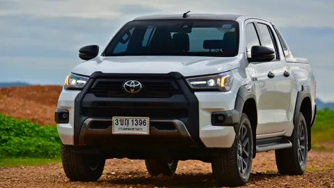 กระบะลุยน้ำท่วม! ทดสอบ TOYOTA HILUX REVO 4x4 2.8 AT ROCCO 60 th ANNIVERSARY  