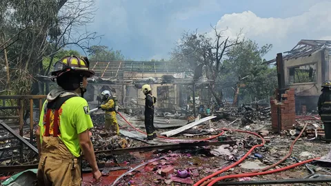 พลุระเบิดเชียงใหม่เจ็บนับสิบ บ้านเสียหาย 5 หลัง พังราบ 3 หลัง คาดผสมดินดำผิดสูตร