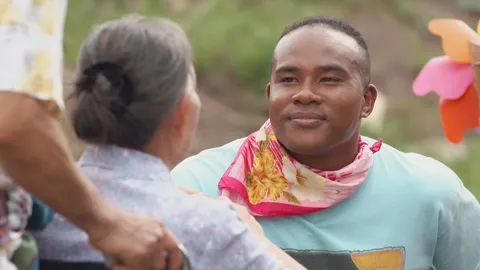 “รัศมีแข” ประสบอุบัติเหตุ หลังซิ่งซาเล้งสานฝันให้ตายาย ใน ผู้ใหญ่ลี ศรีบานเย็น EP.3