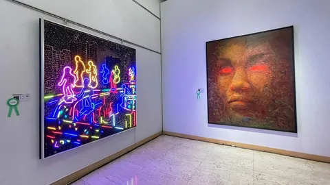 นิทรรศการจิตรกรรมเอเซีย พลัส โชว์ศิลปะขั้นเทพ 5 ศิลปินชั้นครู