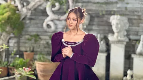 "พลอยสวย" ปล่อยซิงเกิลใหม่ "อยากแหกใจให้อ้ายเบิ่ง" ขยี้อารมณ์เศร้า