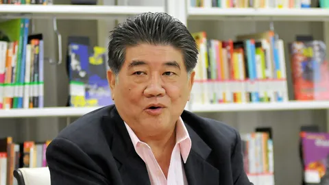 ต้นสิงหาชี้ชะตา! "ก้าวไกล" เพื่อไทย นัดถก 8 พรรค บีบ ก.ก.ตัดสินใจหาทางออก