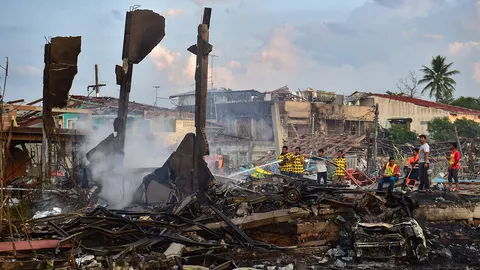 สยองโกดังพลุบึม ฉีก 10 ศพ เจ็บ 118 อ.สุไหงโก-ลก บ้านพังไป 200 หลัง