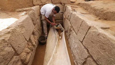 ทีมนักโบราณคดีค้นพบ 125 หลุมฝังศพในสุสานโรมันที่ฉนวนกาซา