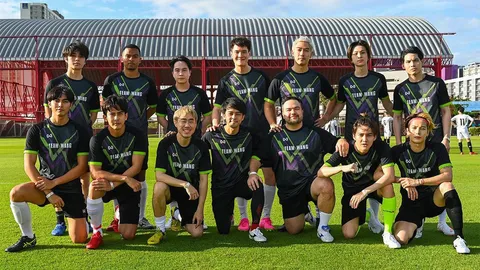 มาไทยครั้งนี้ "แจ็คสัน หวัง" รันทุกวงการจริงๆ เพราะล่าสุดไปเตะฟุตบอลกับแก๊งดาราอีก