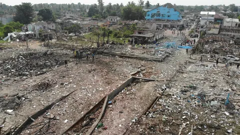 สปน.เปิดเกณฑ์ ช่วยผู้ประสบภัย โกดังดอกไม้ไฟเก็บพลุระเบิด กลางตลาดมูโนะ