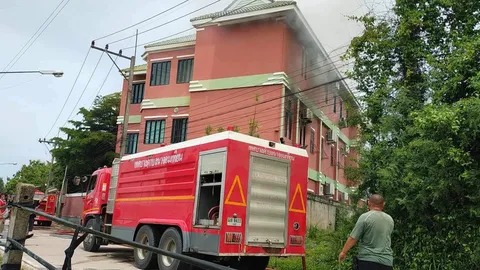 ไฟไหม้บ้านเจ้าของธุรกิจท่องเที่ยวที่ชลบุรี เพลิงเผาทรัพย์สินมีค่าวอดกว่า 15 ล้าน