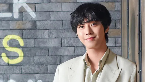 "อันฮโยซอบ" โปรยเสน่ห์ยิ้มใจละลาย โดนตกทั้งแฟนมีตติ้ง เผยมุมพระเอกเจ้าบทบาท