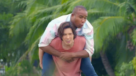 ผู้ใหญ่ลี ศรีบานเย็น EP.8 "จี๋" โชว์ความจริงใจ ให้ "รัศมีแข" ขี่หลังวิ่งรอบทุ่ง